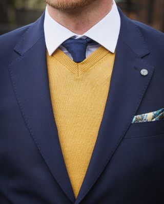 Precizní zpracování a kvalitní materiál nejsou vidět jen na první pohled, ale především při každém nošení. 🪡 #panskamoda...